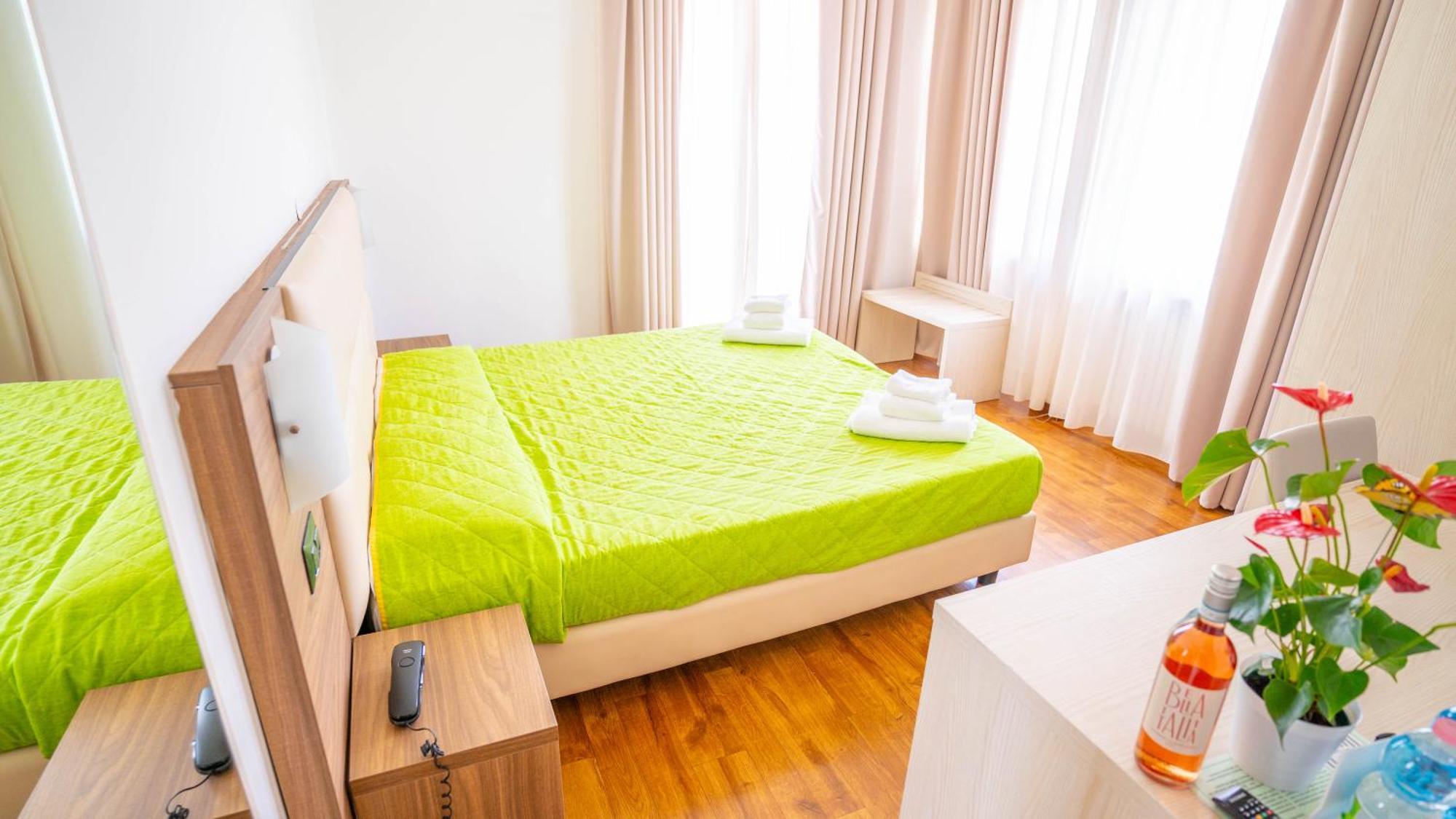 Bella Peschiera Hotel 3*