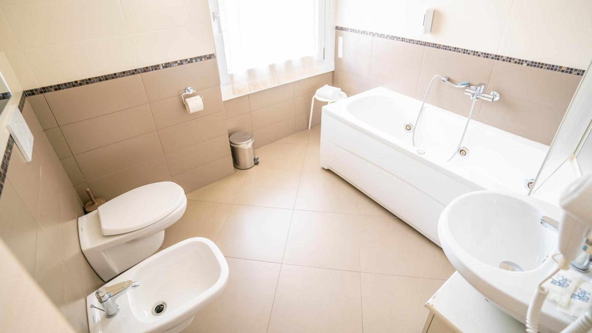 Hotel Bella Peschiera 3*